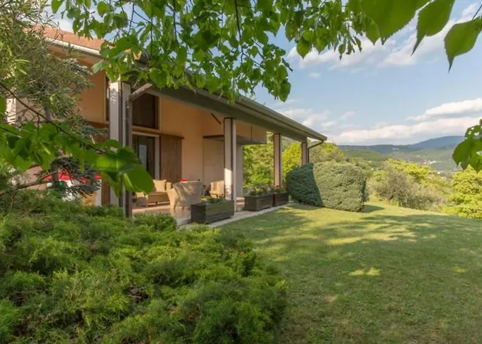 Carmen De Nella Eco 4* 3* Caprino Veronese