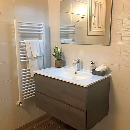 Carmen De Nella Eco 4* Couette-café 3*
